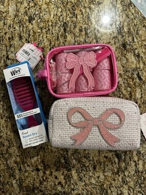 Pink Bow Cosmetic Bag Set, Bow Rollers and Brush